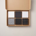 PolySound Akustik-Musterbox: 6 Absorber-Muster 10 × 10 cm, Basotect, PET-Vlies, Noppe, Pyramide